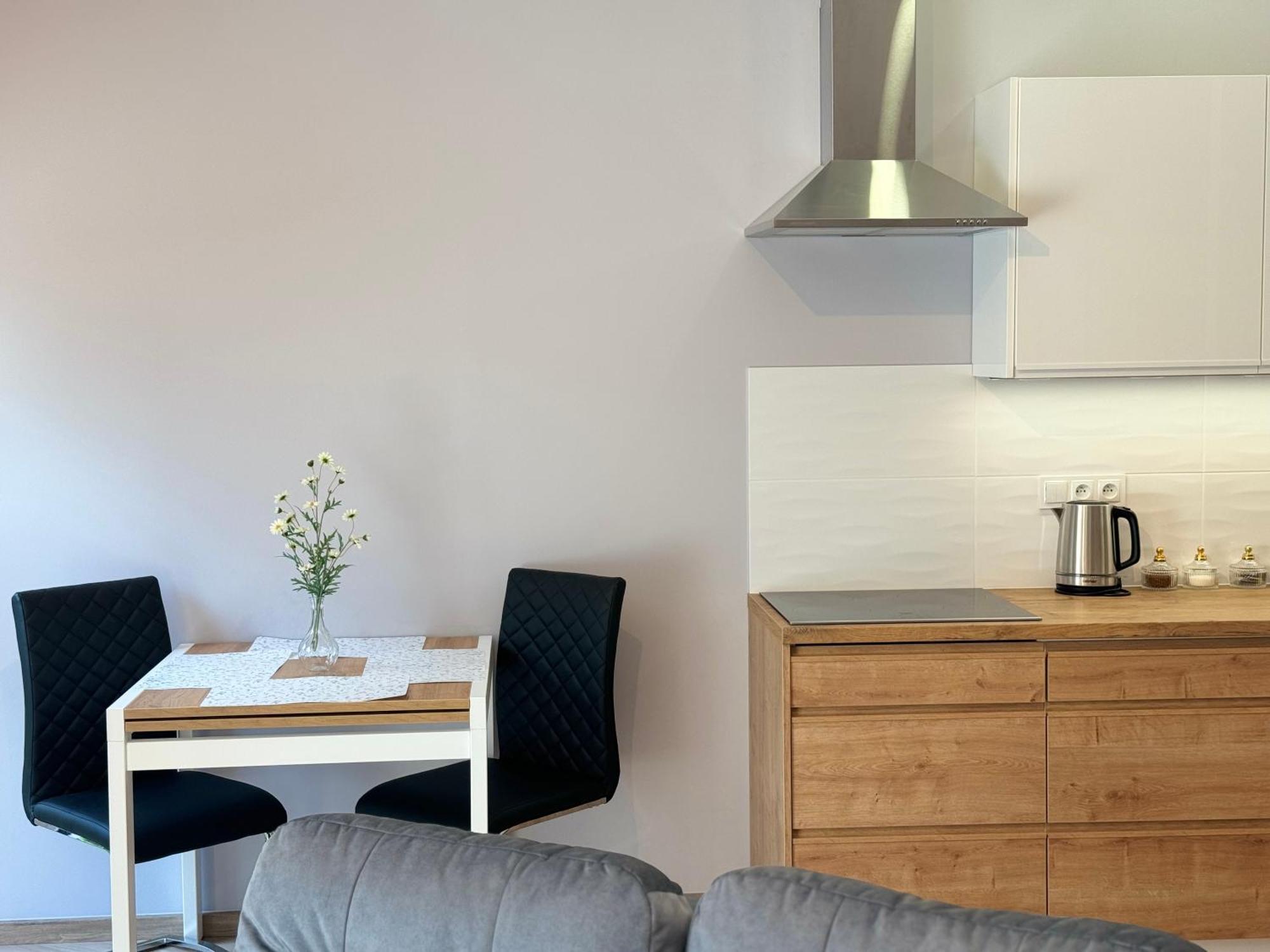 Good Time Apartments Dabrowskiego 58 Познан Екстериор снимка